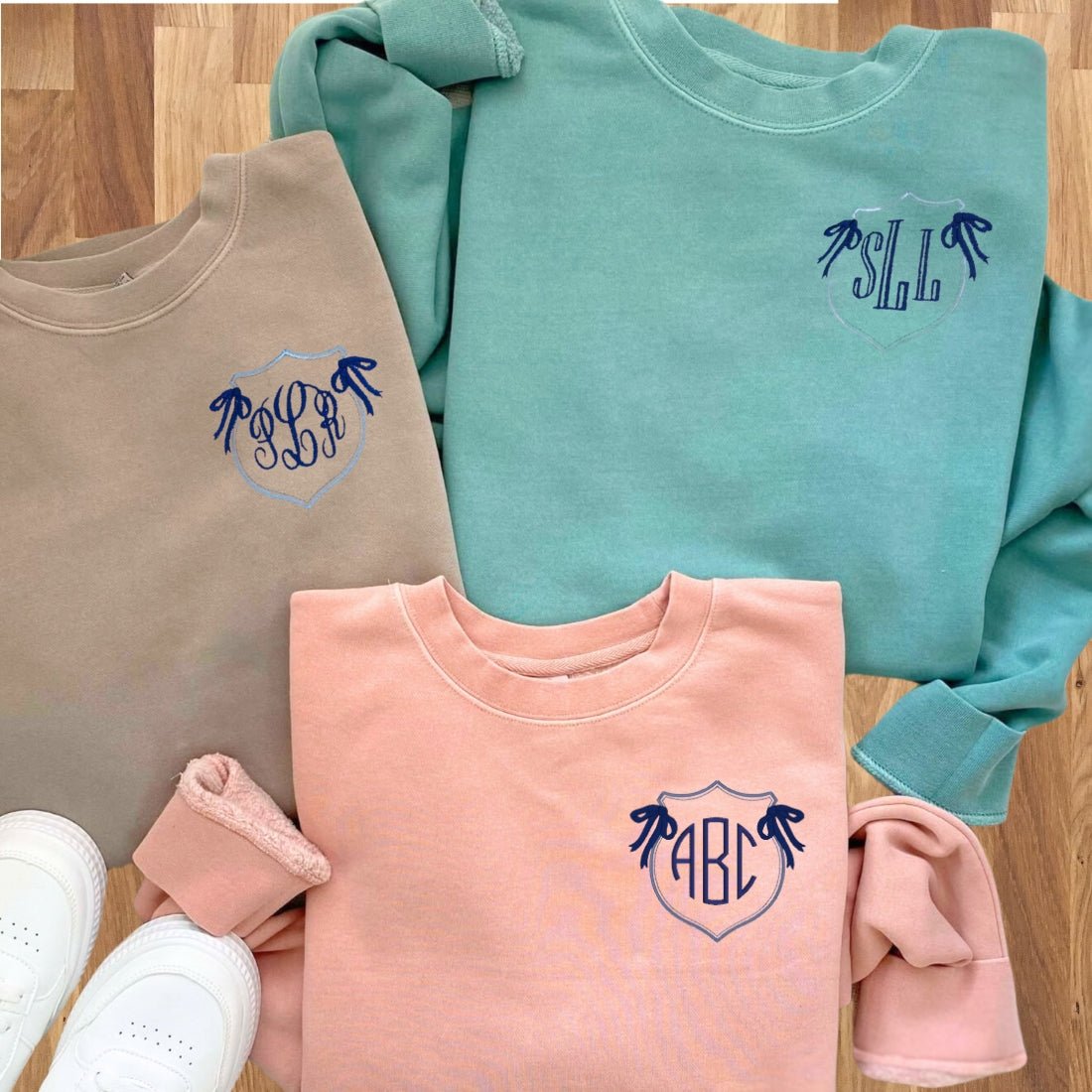 Monogrammed 'Preppy Crest' Cozy Crew